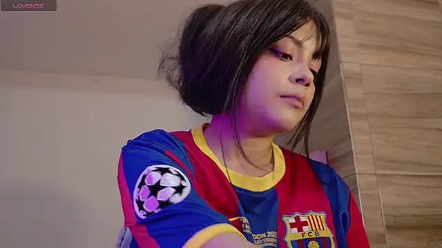 EmillieX's Live XXX Chat