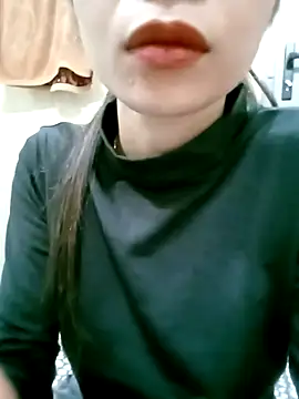 Pokazy przed kamerką – Pu688