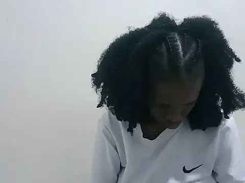 Chat +18 de prettybeee ao vivo