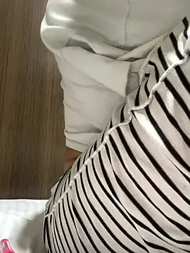 sabrina_v_ 即時 XXX 聊天