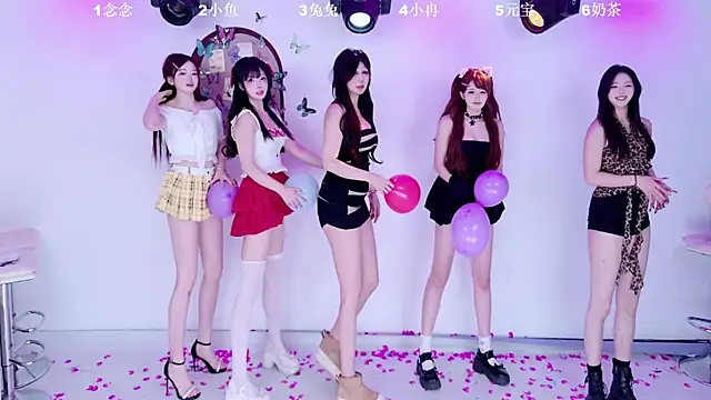 XK-2005's Live XXX Chat