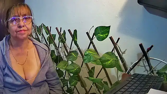 nicoltatiana_ – Naživo XXX chat