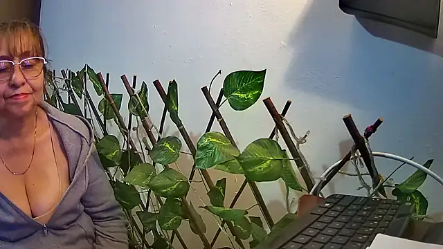 Živý XXX chat nicoltatiana_