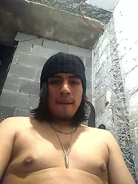 Show modela AlexAlejandro13 na web-kameri