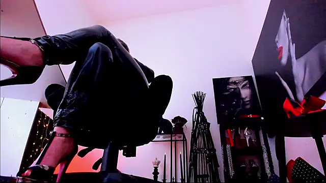 MistressDemisweet's Live XXX Chat