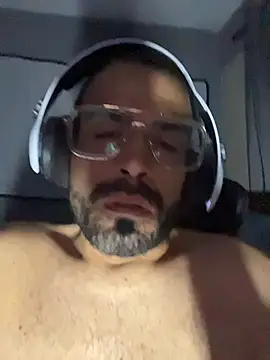Chat +18 de CarlRitzJay ao vivo