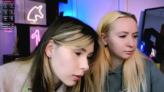 Show modela mila_glow1 na web-kameri