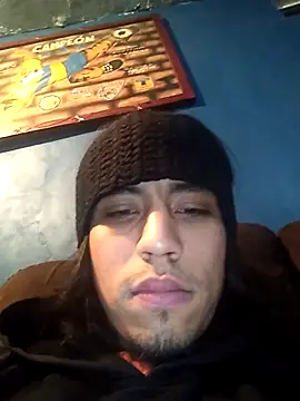 AlexAlejandro13 live XXX chat