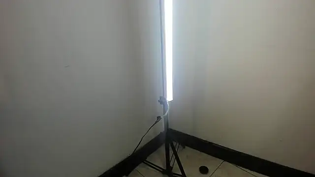 crystaldarliing's Live XXX Chat