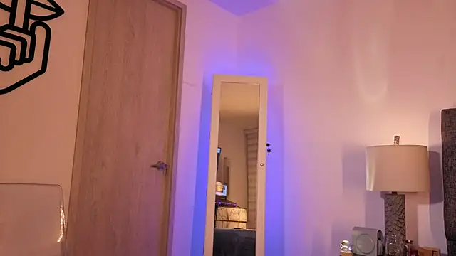 mandi4pole_'s Live XXX Chat