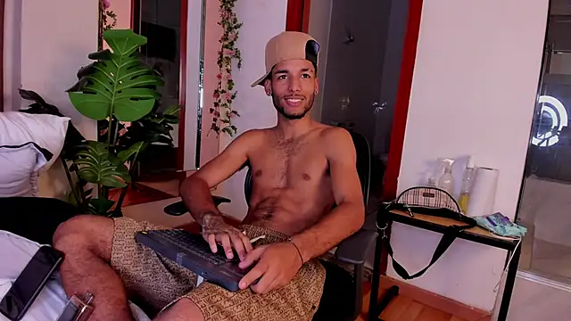 Thiagoferreti élő XXX-chatje