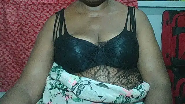 XXX chat uživo modela pink69pussy