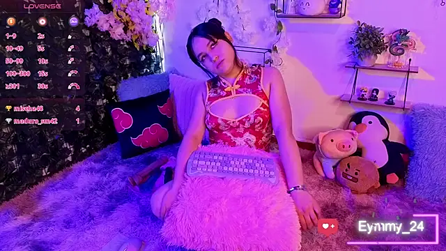 Živý XXX chat Eymmy_24