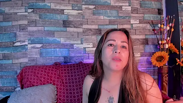 VivianElettra's Live XXX Chat