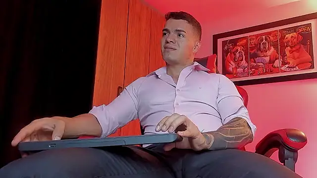 Chat XXX Live ALPHA_DOMINUS_