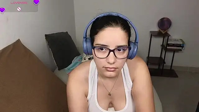 blue__moon_'s Live XXX Chat