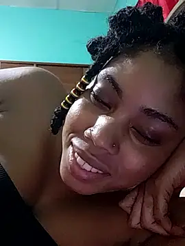 HONEYSWEETS_LIVE élő XXX-chatje