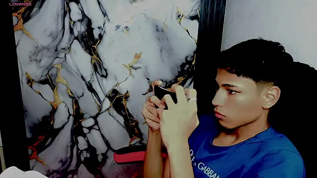 Im_david02's Live XXX Chat