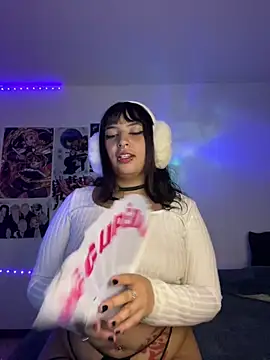 Chatroom XXX en direct de Hinatamoon_