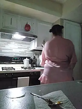 Chatroom XXX en direct de honeeyyy_pot