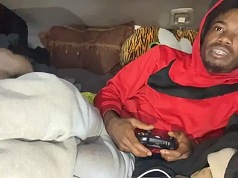 Chat XXX ao vivo de SlimeCrownzOut5