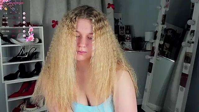 Rebecca_Kelly's Live XXX Chat