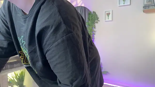 XXX chat uživo modela Lella_Ryann_