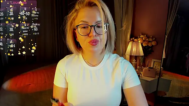 Nikki_Kai: απευθείας συνομιλία ΧΧΧ