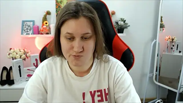 دردشة Lucky_Lana الجنسية المباشرة