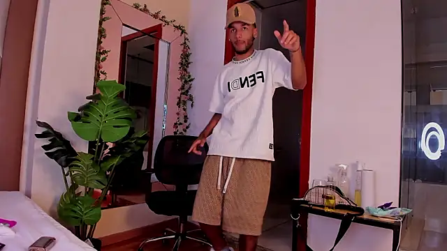 Thiagoferreti's Live XXX Chat