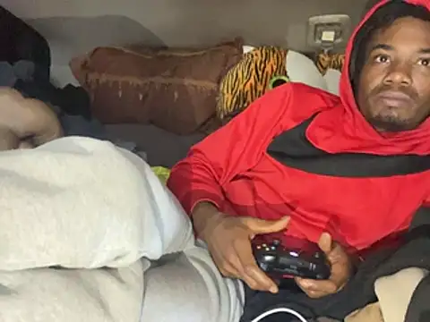 SlimeCrownzOut5's Live XXX Chat