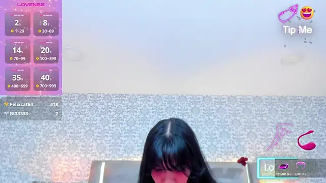 Chat XXX ao vivo de KoralBlum