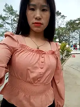 congchua977 Adlı Modelin Web Kamerası Şovu