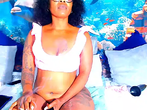 Chatroom XXX en direct de Cherrybootyjoy