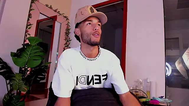 Thiagoferreti élő XXX-chatje