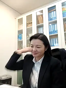 ialnuyoa_h 现场XXX聊天