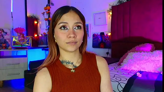 alisson_zafiro_'s Live XXX Chat