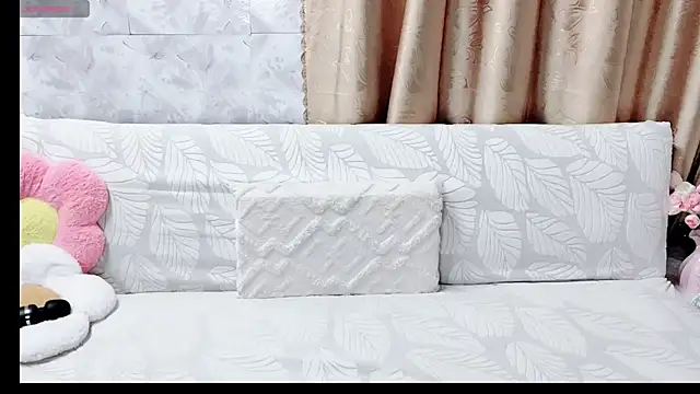 Ladybaby2026's Live XXX Chat