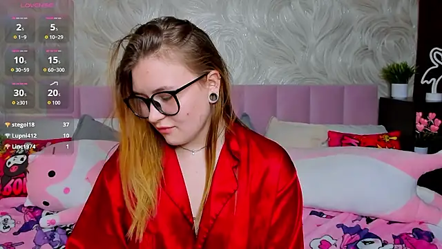 MilanaXHoney: онлайн-секс-чат