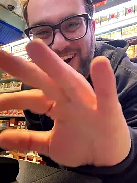 Dominic2295's Webcam Show