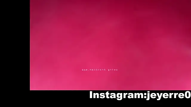 Show modela YoElMasHot na web-kameri