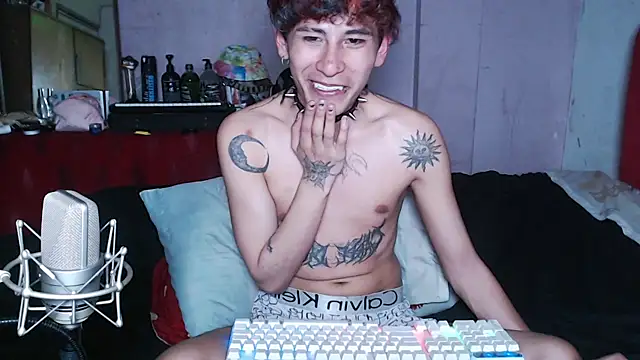 Alien_Twink's Live XXX Chat