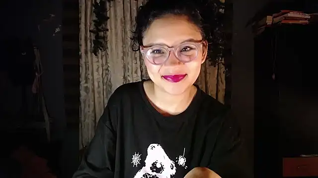 Hathorloven Live XXX chat