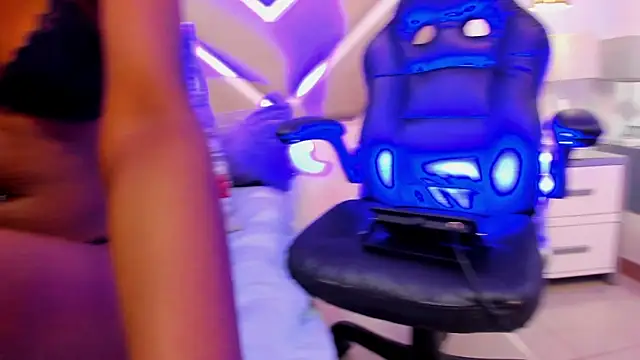 XXX chat uživo modela SabrinaBrownn