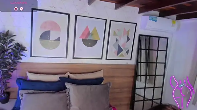 Živý XXX chat MiaKay1