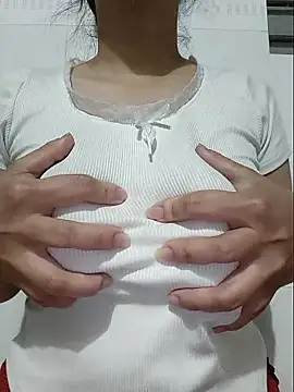 Shine_Mai's Webcam Show