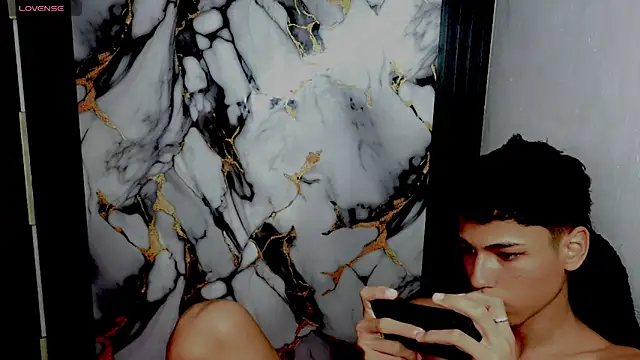 Im_david02's Live XXX Chat