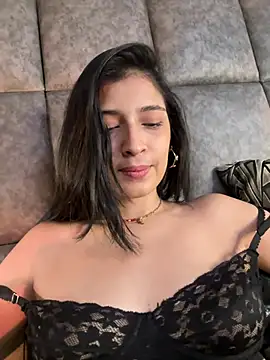 BrigitteVons' Live XXX Chat