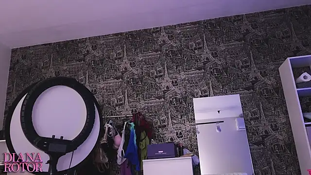 diana_rotor's Live XXX Chat