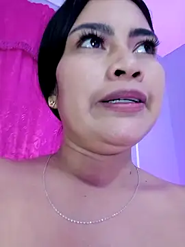 Онлайн чат XXX LunaaRosse